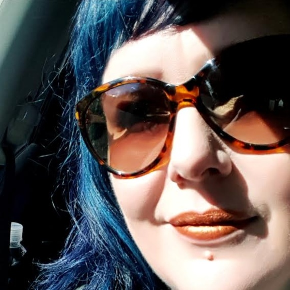 Meet your Posher, Wren - Picture 1 of 2